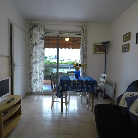 Immerso Nel Verde Con Piscina Apartment
